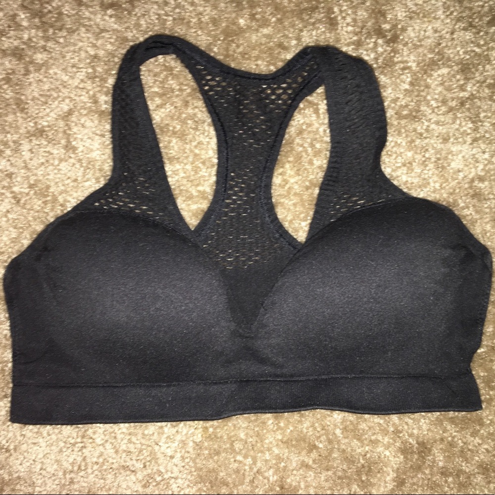 Victoria’s Secret ‘PINK’ padded push up sports bra